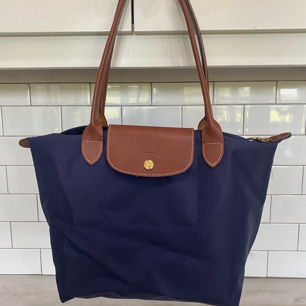 Longchamp Medium Le Pliage Nylon Shoulder Tote navy